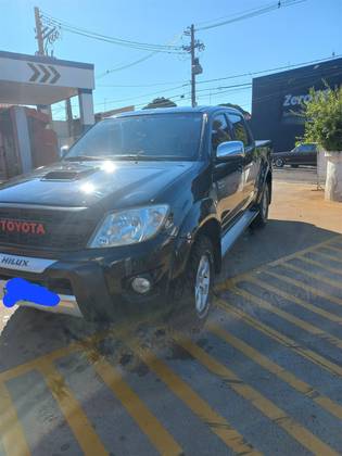 TOYOTA HILUX 3.0 SR 4X4 CD 16V TURBO INTERCOOLER DIESEL 4P MANUAL TOYOTA HILUX 3.0 SR 4X4 CD 16V TURBO INTERCOOLER DIESEL 4P MANUAL